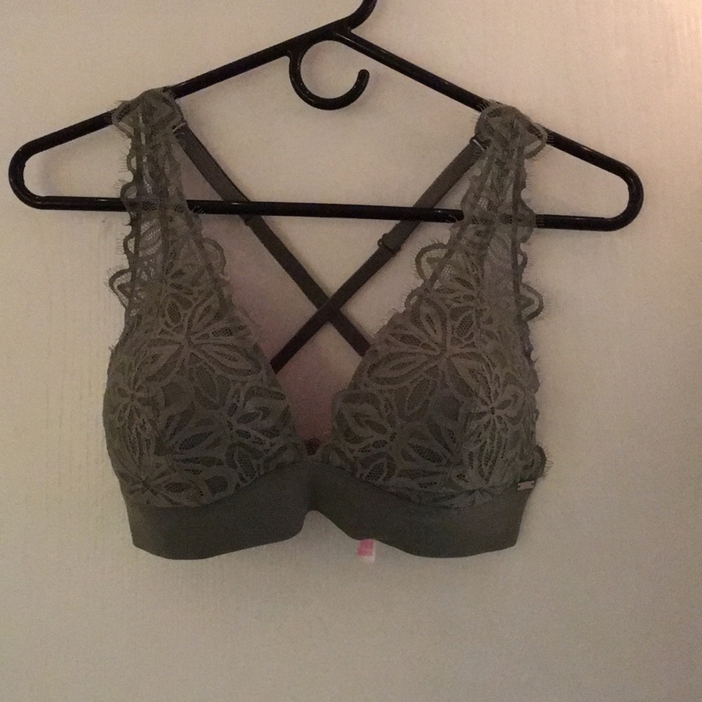Pink bra/bralette